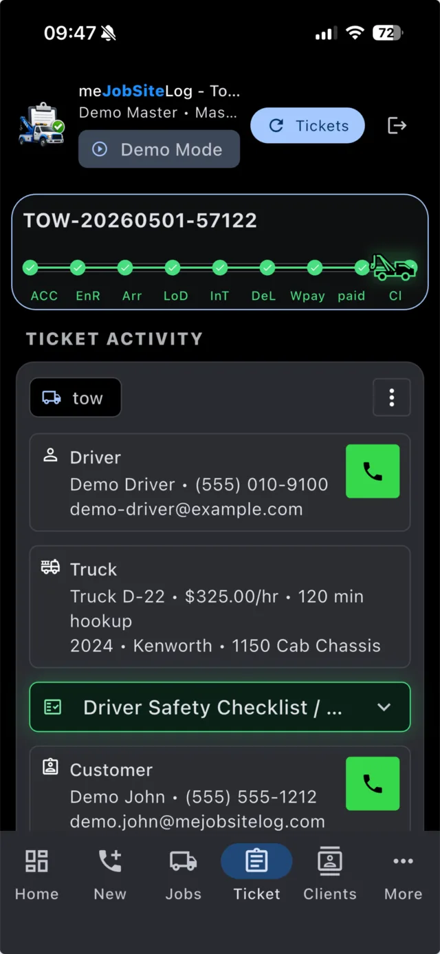 Tow Truck Center mobile phone screenshot 7: Ticket activity with driver, customer, truck, checklist.