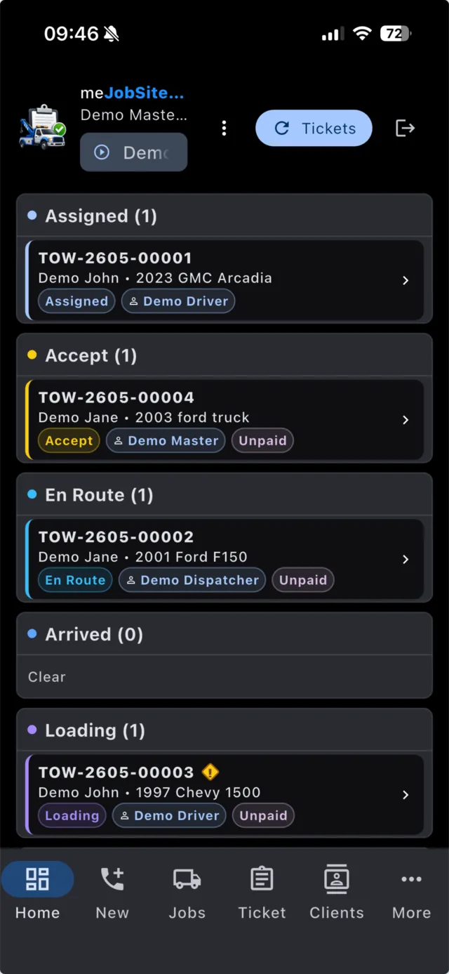 Tow Truck Center mobile phone screenshot 8: Dispatch board/list by status.