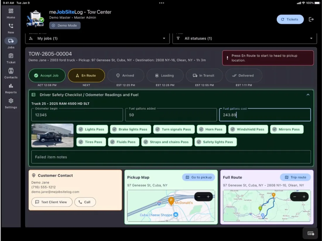 Tow Truck Center tablet screenshot 6: Driver checklist with maps and contact blocks.